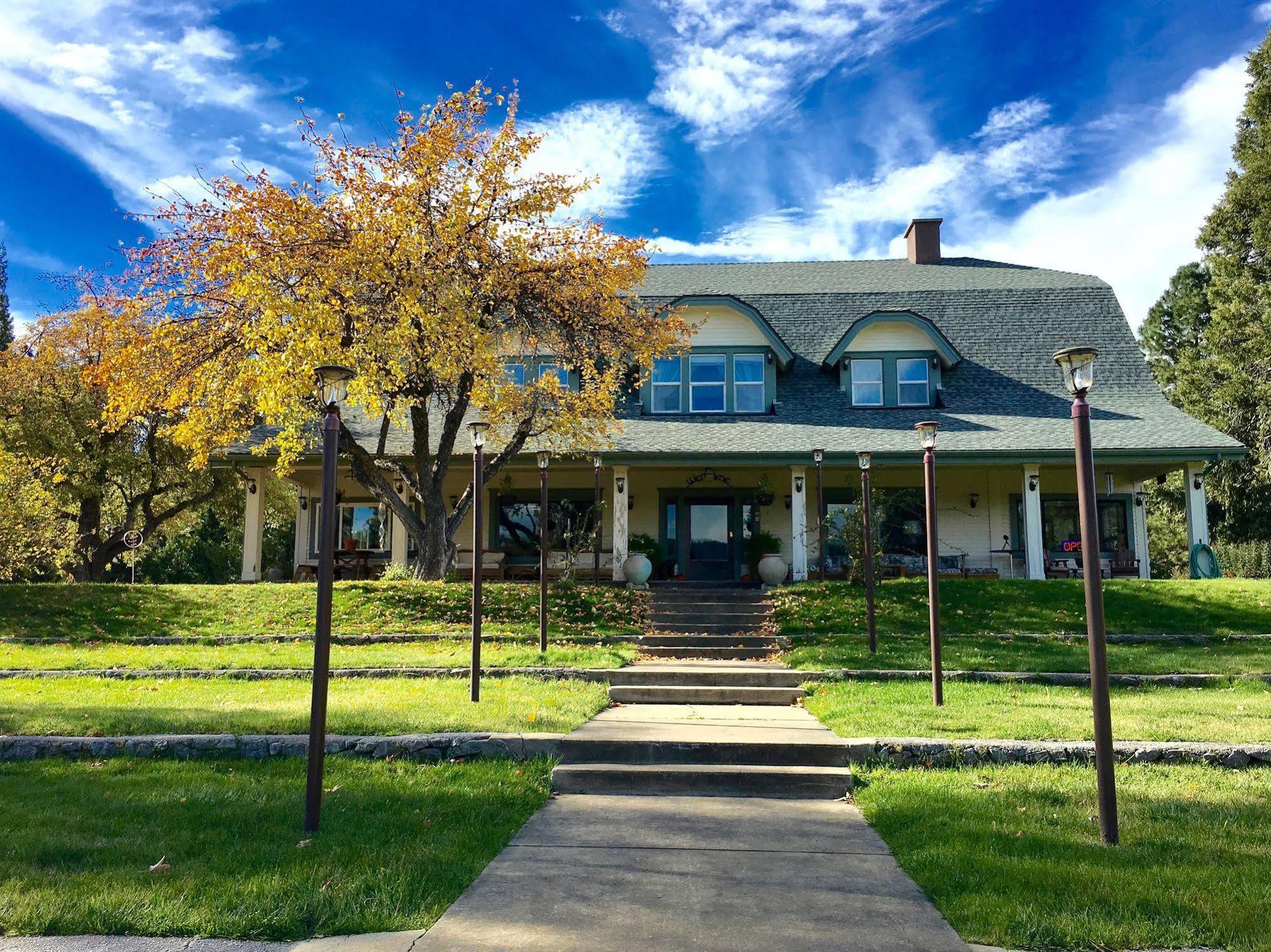 Mount Shasta Ranch Bed And Breakfast ภายนอก รูปภาพ
