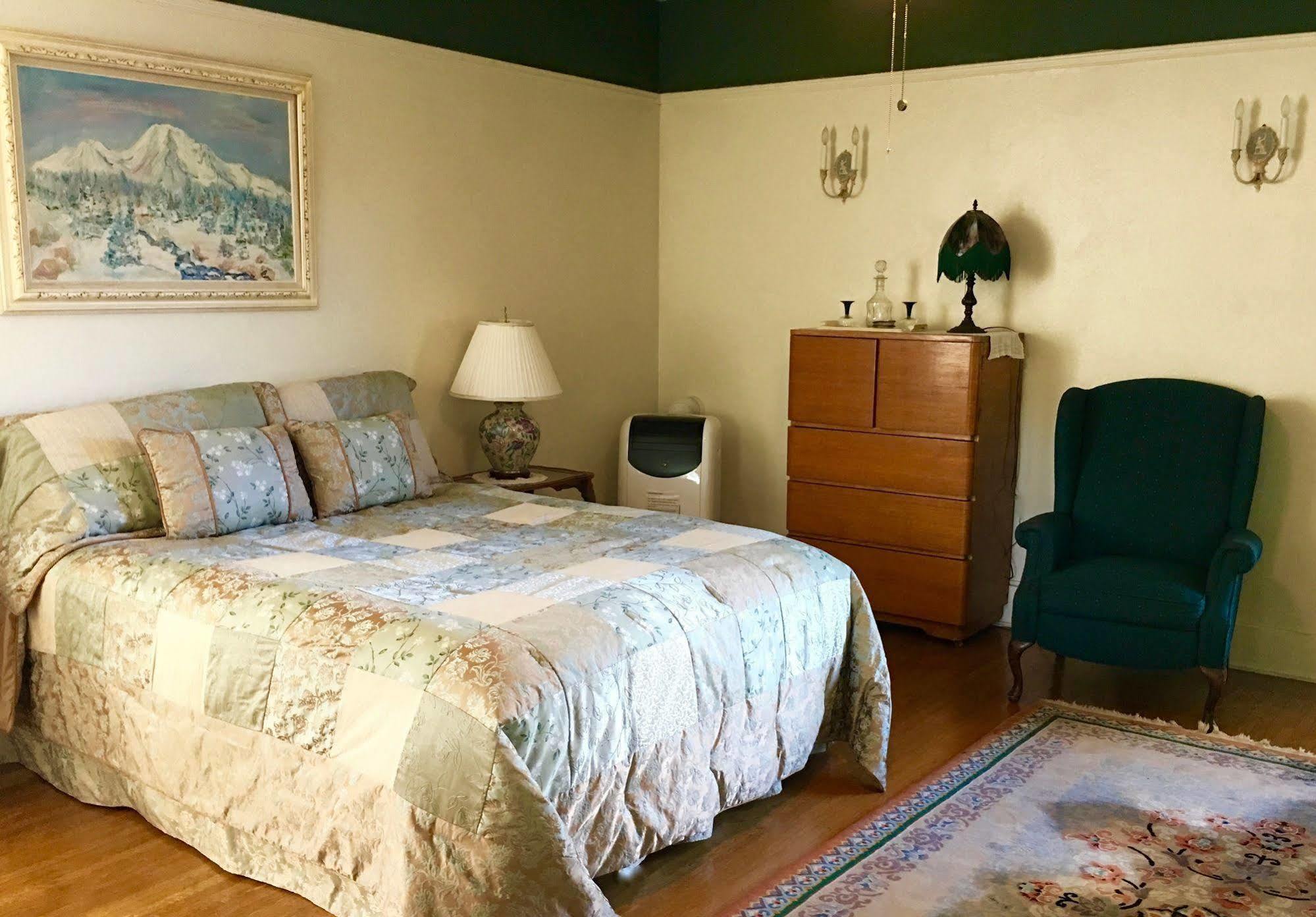 Mount Shasta Ranch Bed And Breakfast ภายนอก รูปภาพ